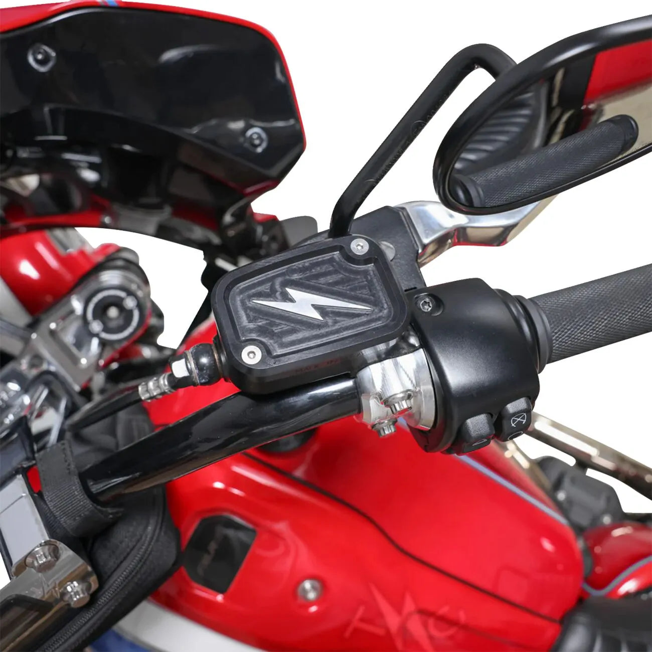 THRASHIN SUPPLY CO. – Forreste bremsevæskebeholder låg, Black Twice Cut (18+ Softail)