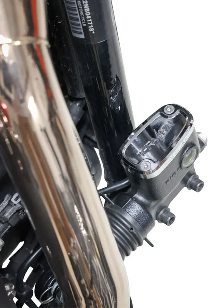 THRASHIN SUPPLY CO. – Bageste bremsevæskebeholder låg, Chrome (18+ Softail)