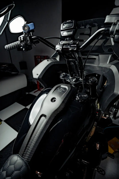 SLYFOX DASH PANEL CARBON FIBER, BLANK/Uden Logo