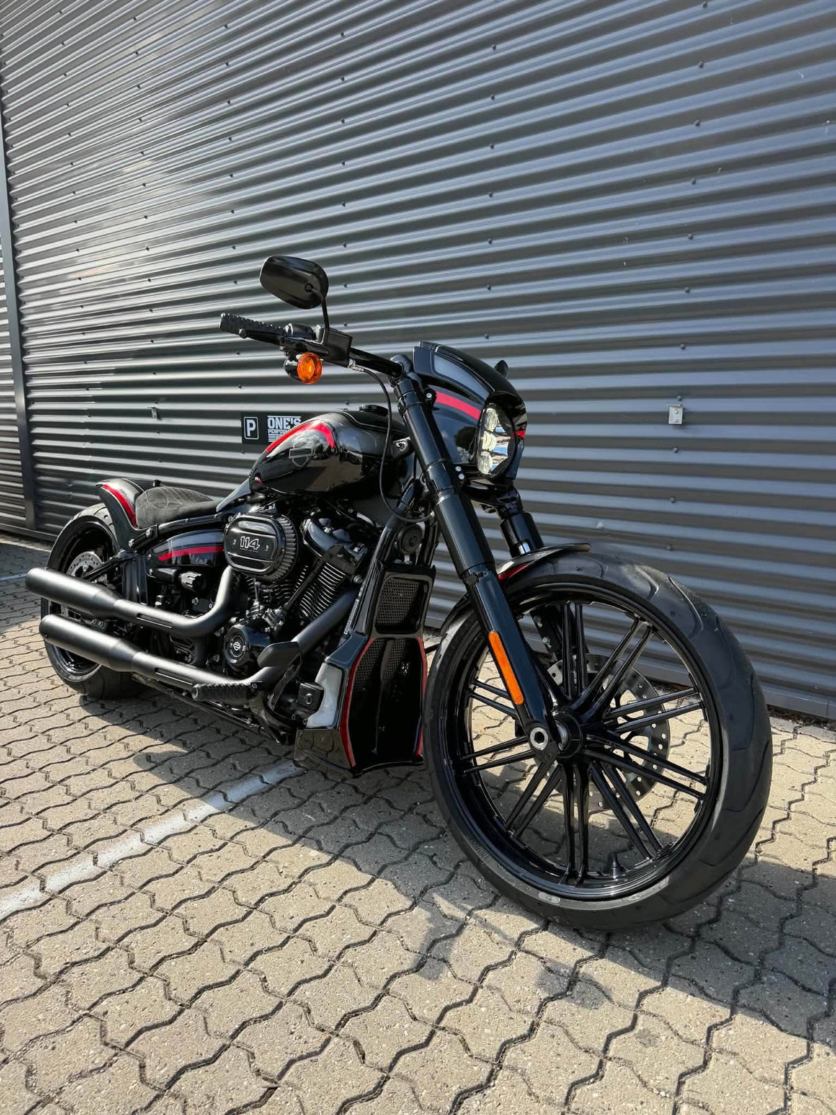 Harley-Davidson Breakout FXBRS 114 – 2018 – Kun 715 km