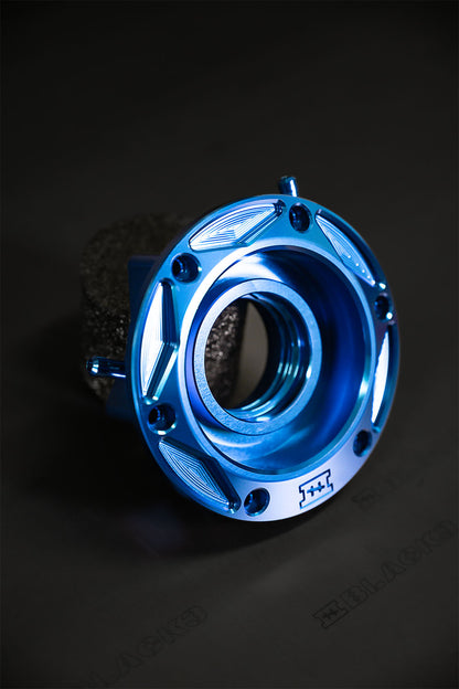 Black3 7-Spoke CNC Tankdæksel Carbon – Harley-Davidson