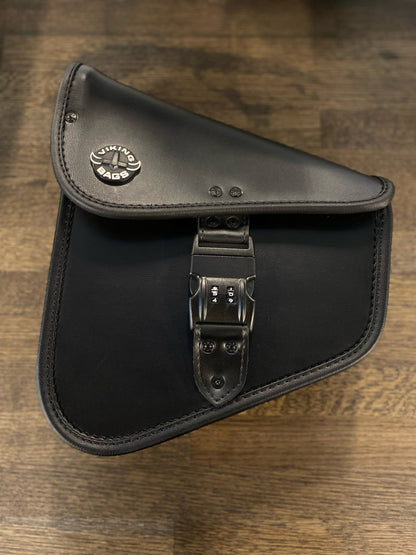 Black Digilock Swingarm taske – Harley Softail / Som Ny